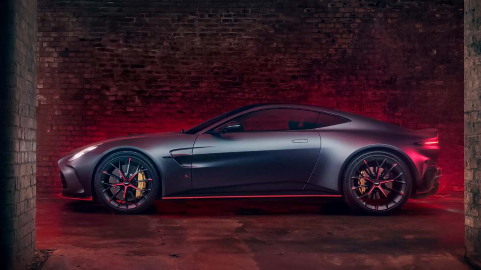  Πρεμιέρα για την Aston Martin Vantage S των 680 ίππων!